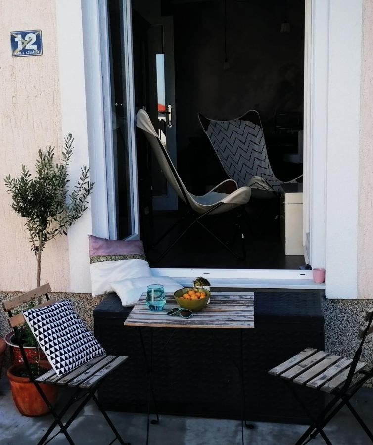 Haeuschen Am Meer Vodice Exteriér fotografie